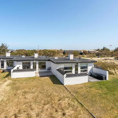 Awesome In With House A Panoramic View بيت للعطل *