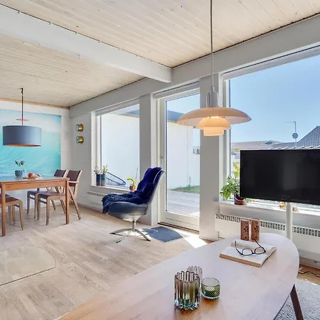 Awesome In With House A Panoramic View بيت للعطل ثيستد